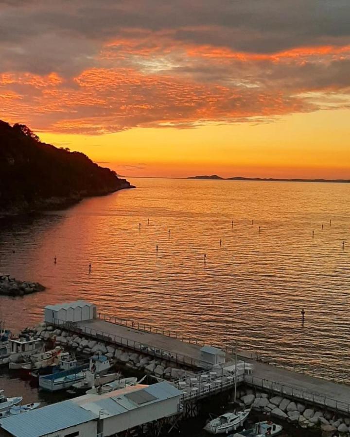 Casa A Mare Bed and Breakfast Sorrento Exteriör bild