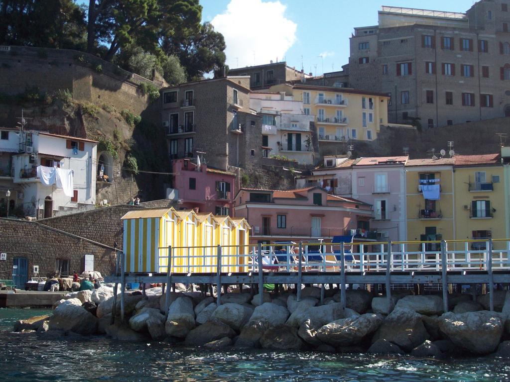 Casa A Mare Bed and Breakfast Sorrento Exteriör bild